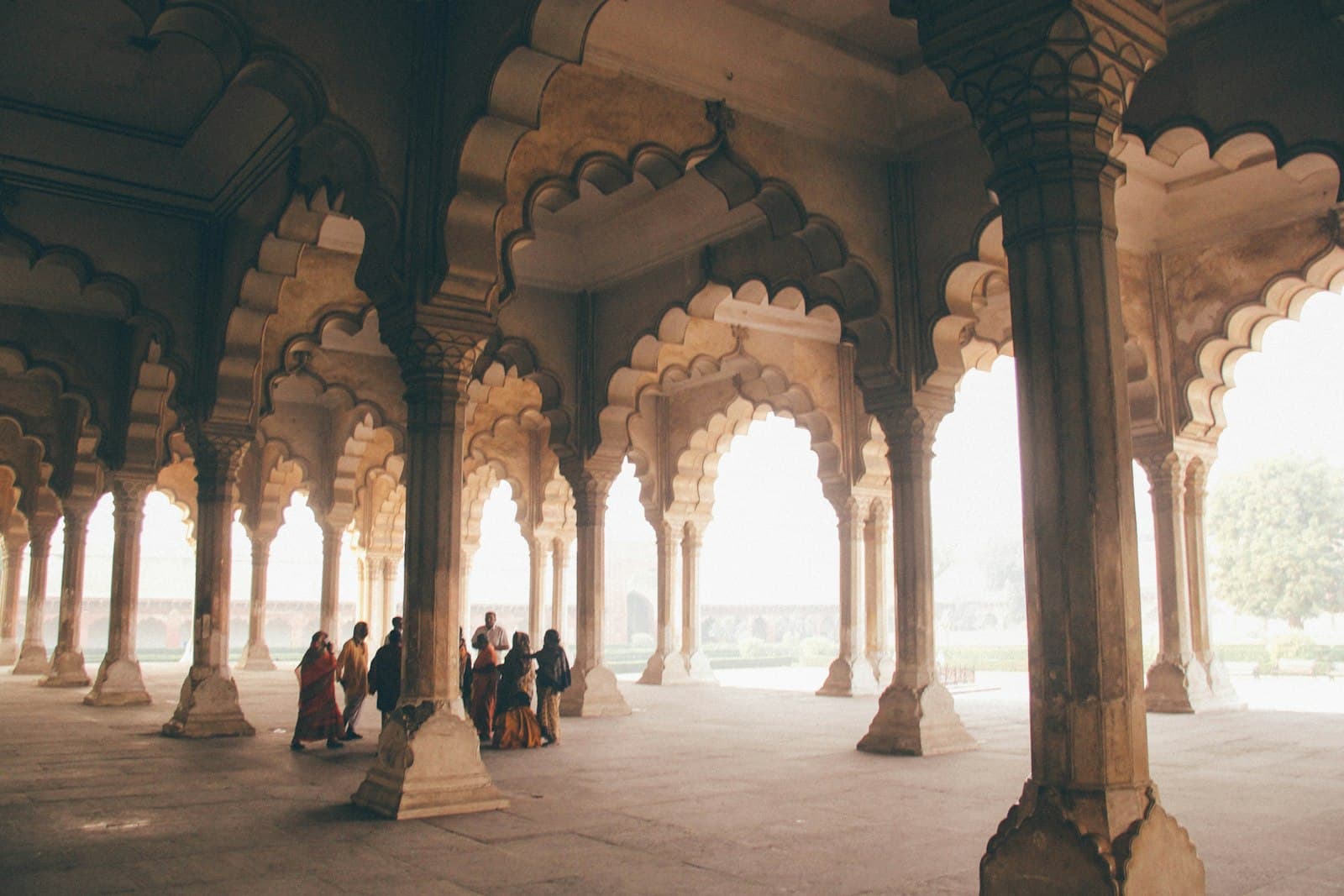Mughal arches